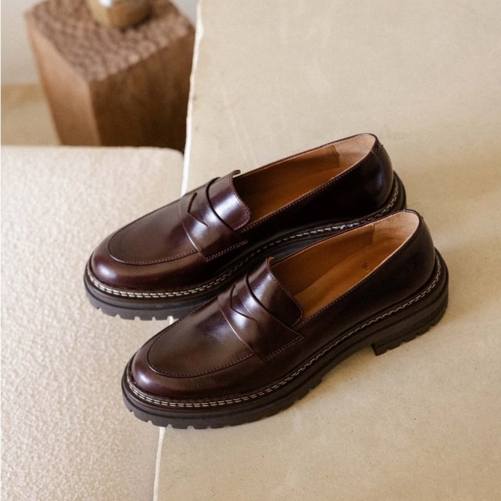 Bobbies Paris Women’s Brown Loafers - Picture 2 of 12